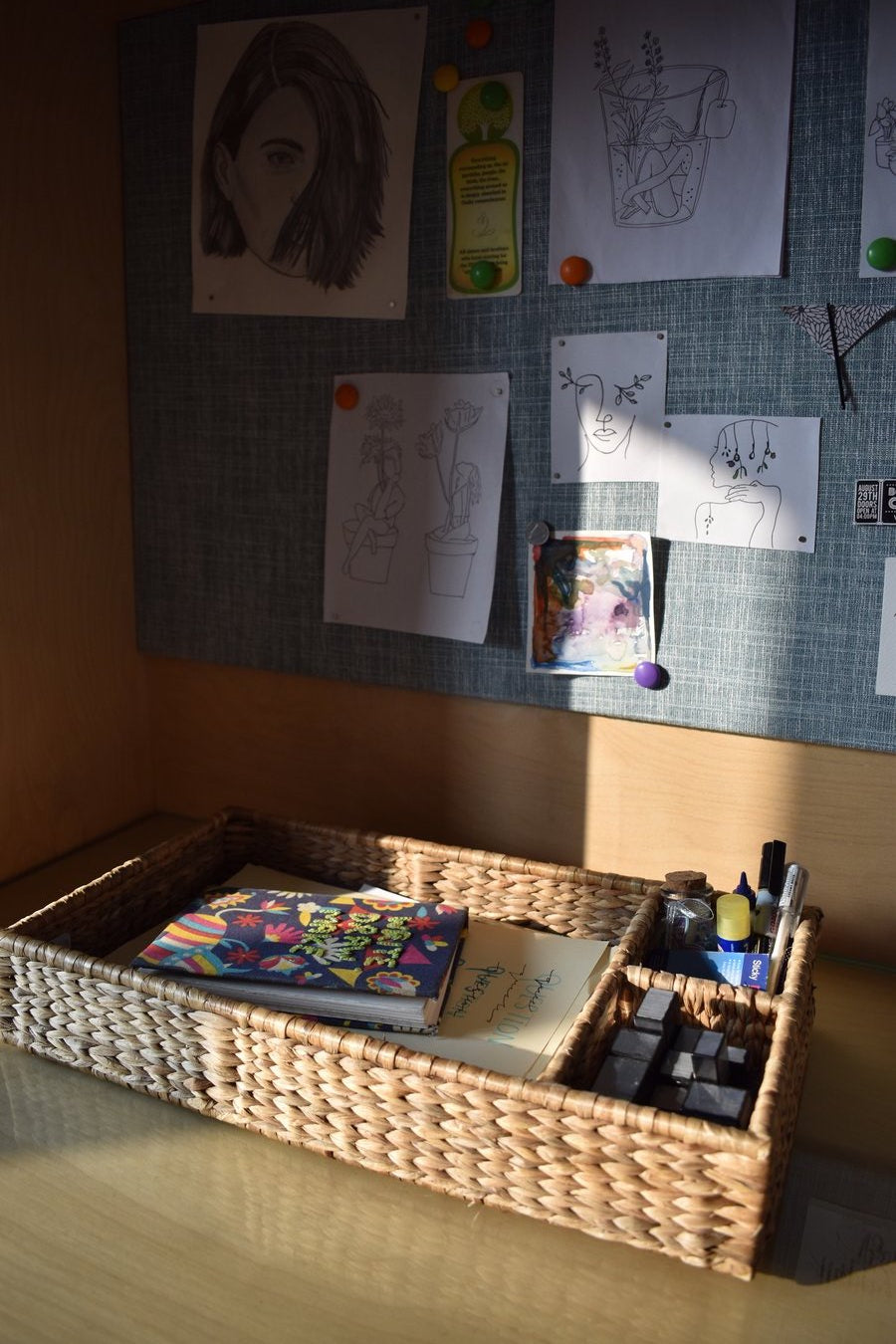 Water Hyacinth Desk organiser
