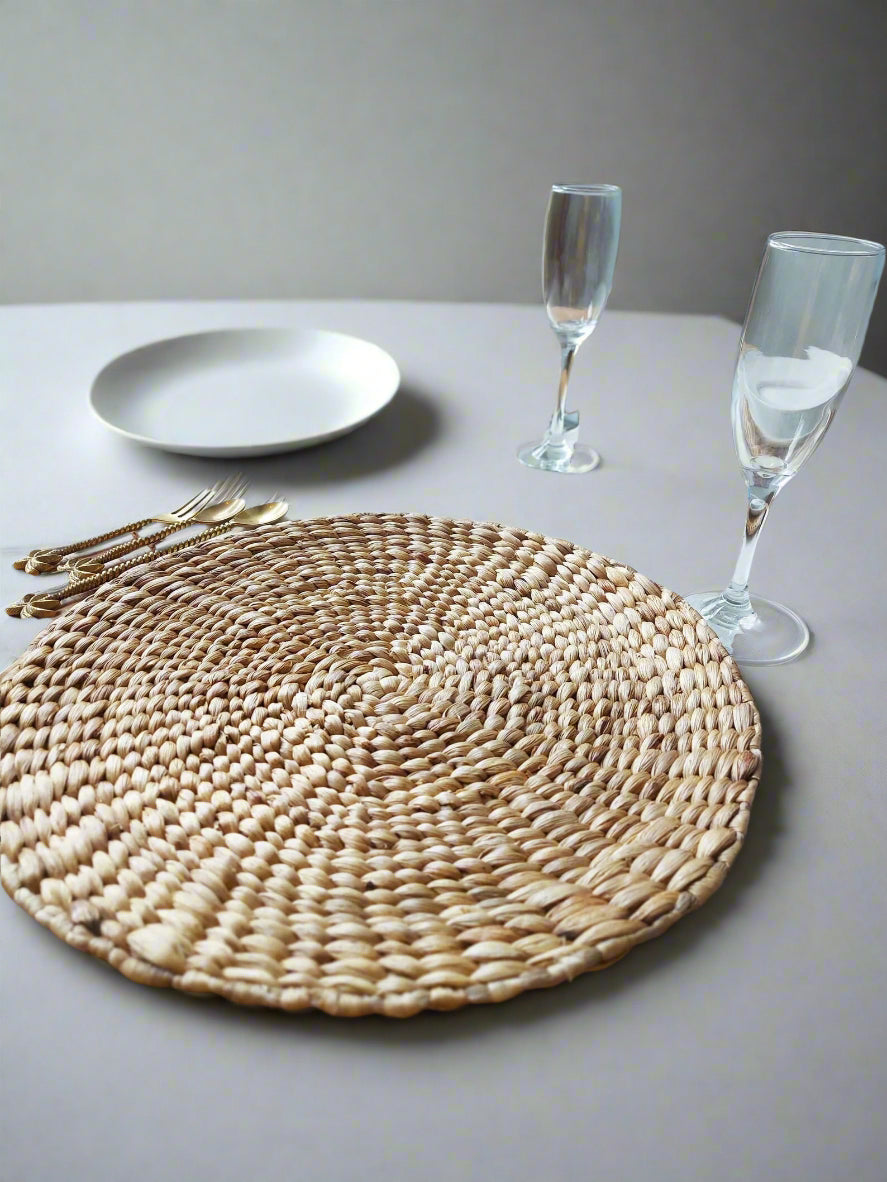 Water Hyacinth Round Placemat
